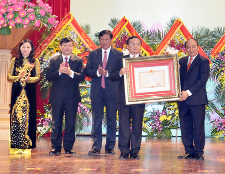 Hưng Yên trọng thể kỷ niệm 185 năm thành lập tỉnh, 75 năm thành lập Đảng bộ tỉnh, 20 năm tái lập tỉnh
